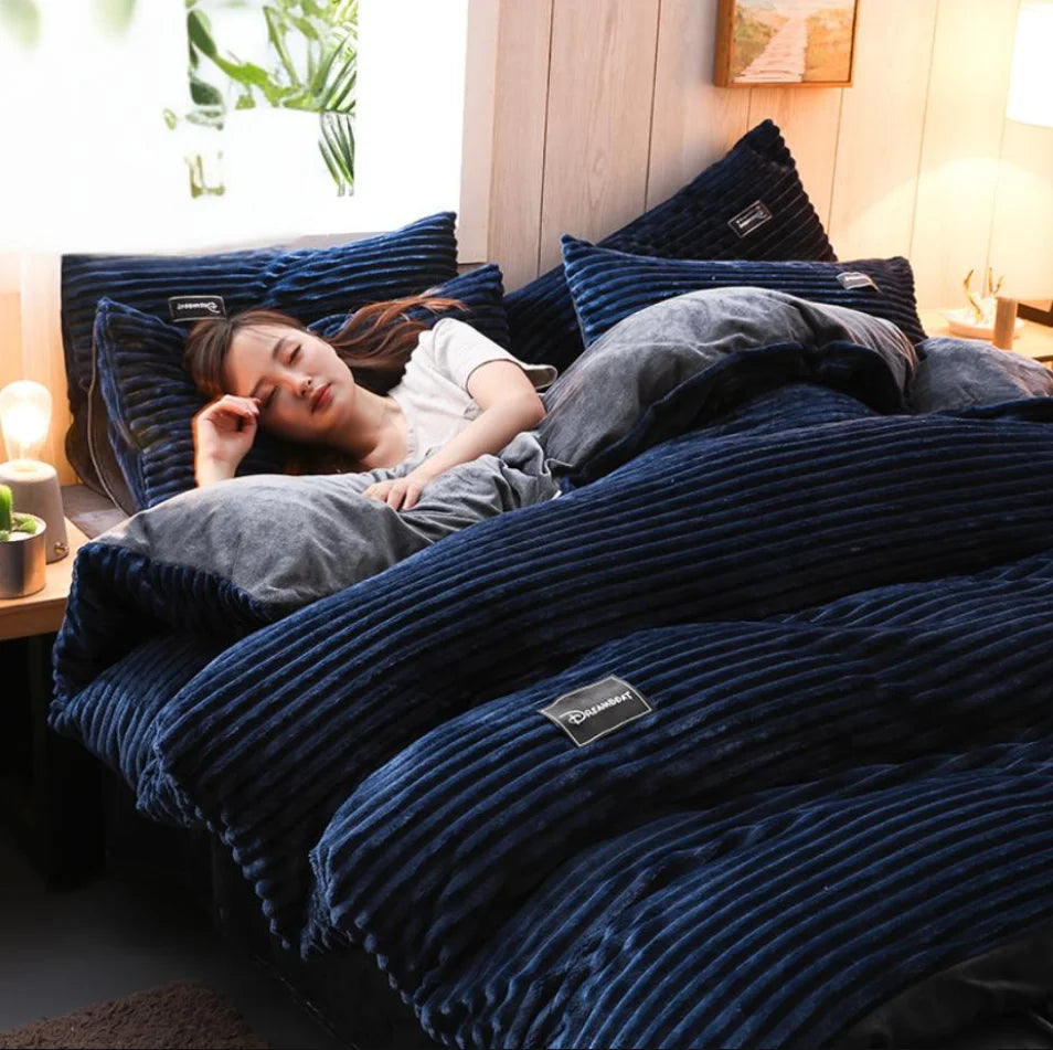 Warm winter duvet cover bedding set Thick Solid Color Velvet Double Soft Quilt Cover Twin Queen King Comforter Cover Sets220*240
