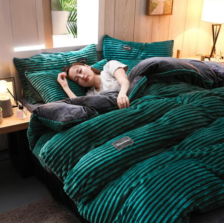 Warm winter duvet cover bedding set Thick Solid Color Velvet Double Soft Quilt Cover Twin Queen King Comforter Cover Sets220*240